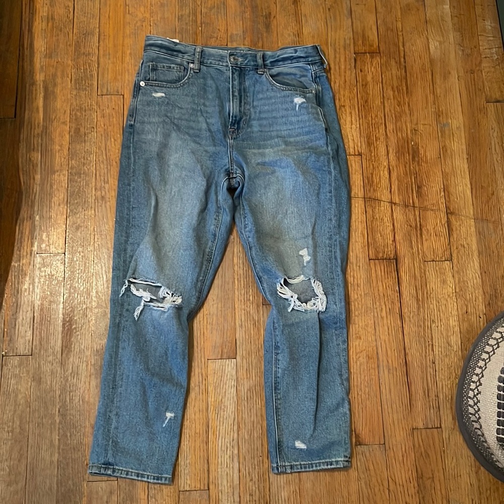 American eagle mom jeans